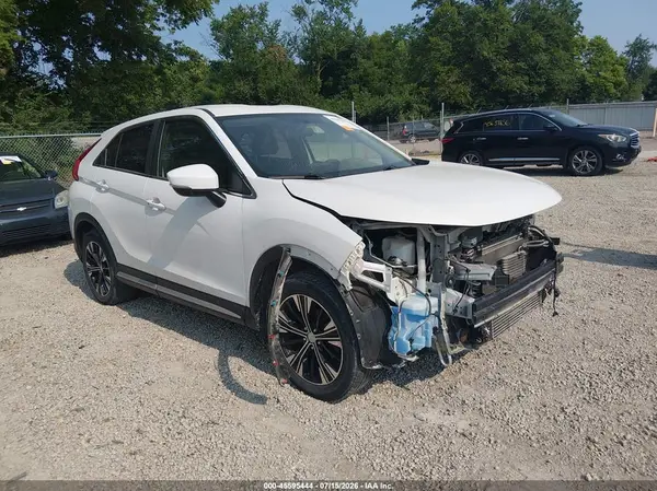 JA4AT5AA5JZ066065 2018 MITSUBISHI ECLIPSE CROSS - Image 1