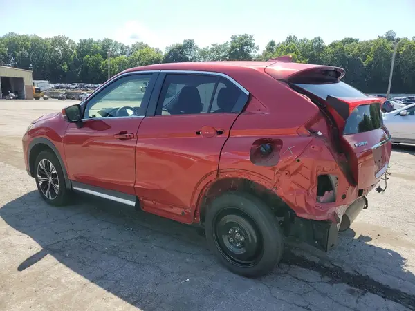 JA4AT5AA5JZ070391 2018 MITSUBISHI ECLIPSE CROSS - Image 2