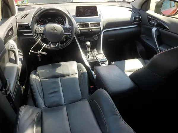 JA4AT5AA5JZ070391 2018 MITSUBISHI ECLIPSE CROSS - Image 8