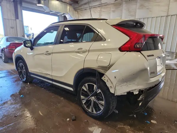 JA4AT5AA5KZ022682 2019 MITSUBISHI ECLIPSE CROSS - Image 2