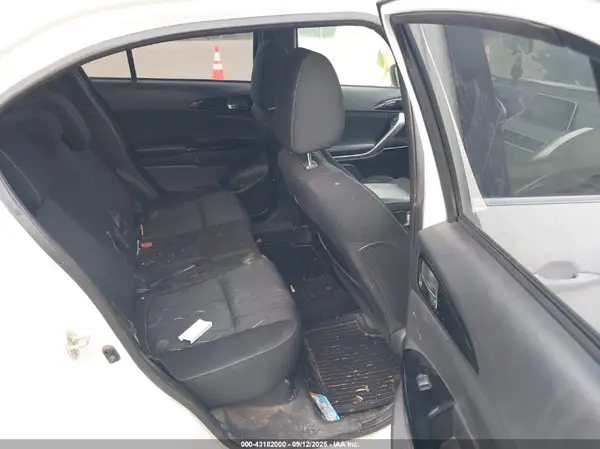 JA4AT5AA6JZ039358 2018 MITSUBISHI ECLIPSE CROSS - Image 8