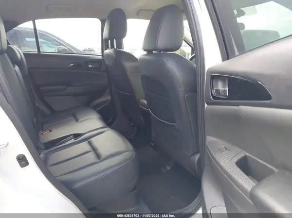 JA4AT5AA6KZ001985 2019 MITSUBISHI ECLIPSE CROSS - Image 8