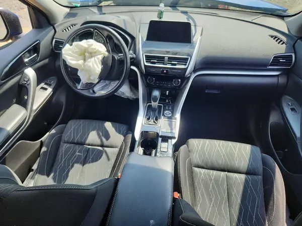 JA4AT5AA6KZ019807 2019 MITSUBISHI ECLIPSE CROSS - Image 8
