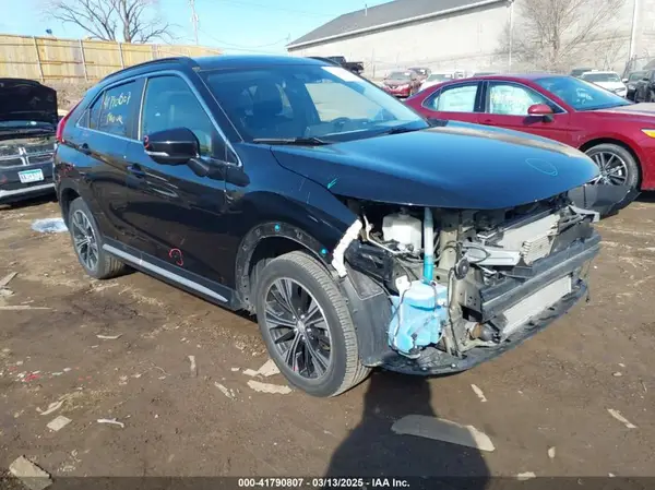 JA4AT5AA6KZ024599 2019 MITSUBISHI ECLIPSE CROSS - Image 1