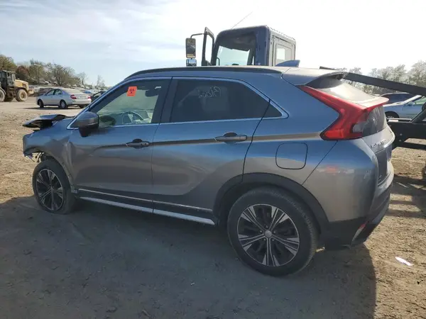 JA4AT5AA6LZ014379 2020 MITSUBISHI ECLIPSE CROSS - Image 2