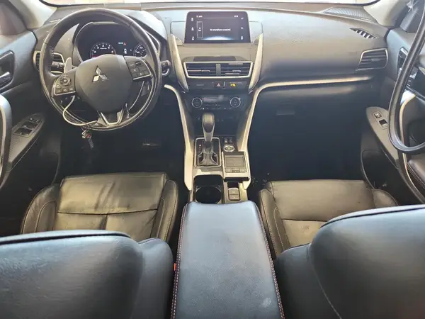JA4AT5AA7JZ038056 2018 MITSUBISHI ECLIPSE CROSS - Image 8