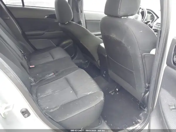 JA4AT5AA7JZ040485 2018 MITSUBISHI ECLIPSE CROSS - Image 8