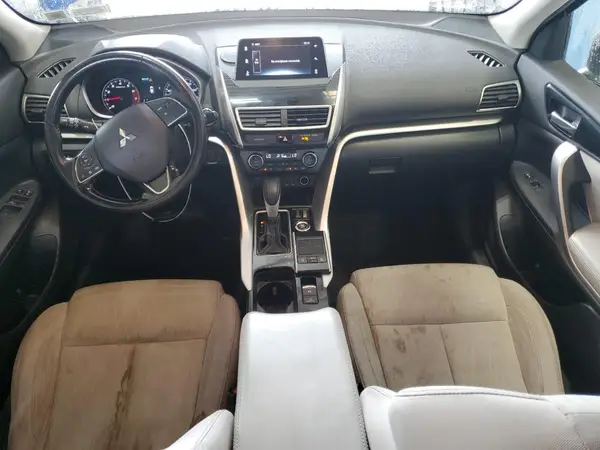 JA4AT5AA7JZ043306 2018 MITSUBISHI ECLIPSE CROSS - Image 8