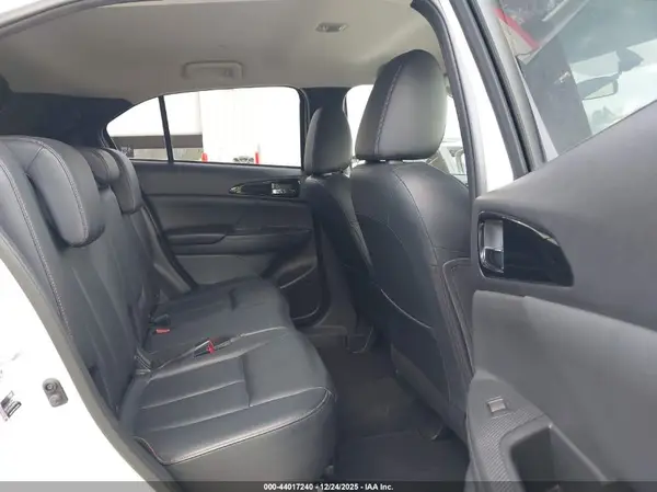 JA4AT5AA7JZ043774 2018 MITSUBISHI ECLIPSE CROSS - Image 8