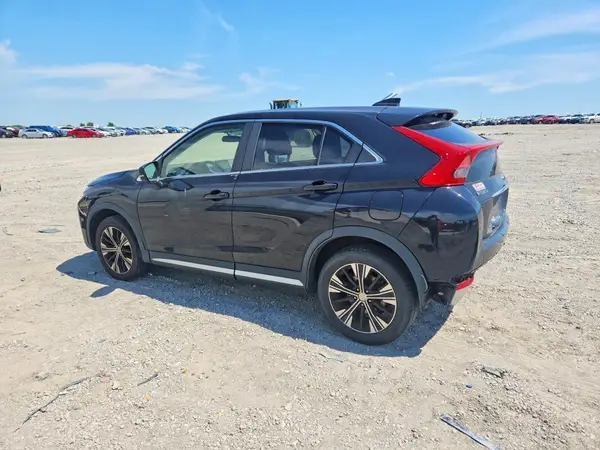 JA4AT5AA7JZ048795 2018 MITSUBISHI ECLIPSE CROSS - Image 2