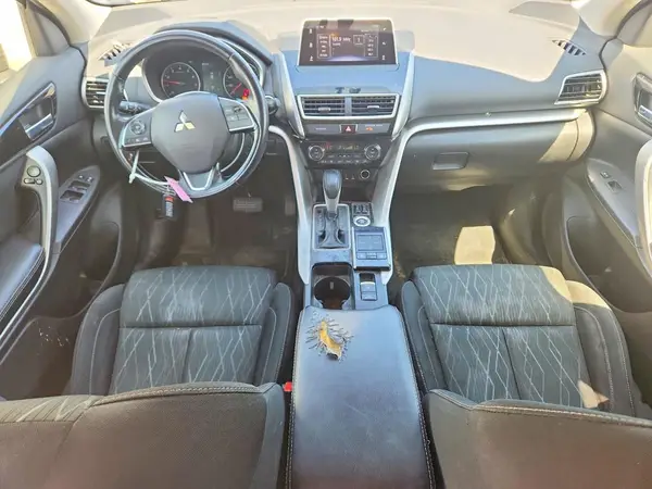 JA4AT5AA7JZ048795 2018 MITSUBISHI ECLIPSE CROSS - Image 8