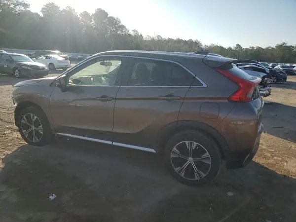 JA4AT5AA7JZ059408 2018 MITSUBISHI ECLIPSE CROSS - Image 2
