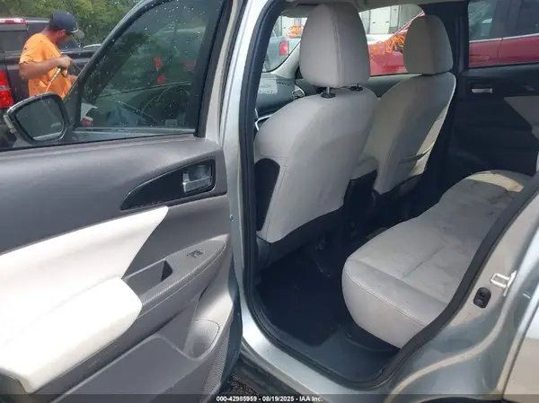 JA4AT5AA7JZ070666 2018 MITSUBISHI ECLIPSE CROSS - Image 8