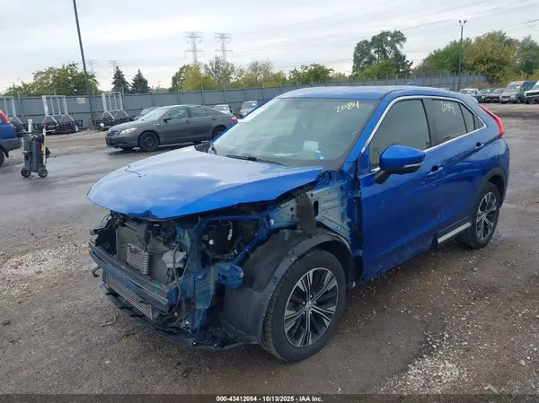 JA4AT5AA7KZ020707 2019 MITSUBISHI ECLIPSE CROSS - Image 2