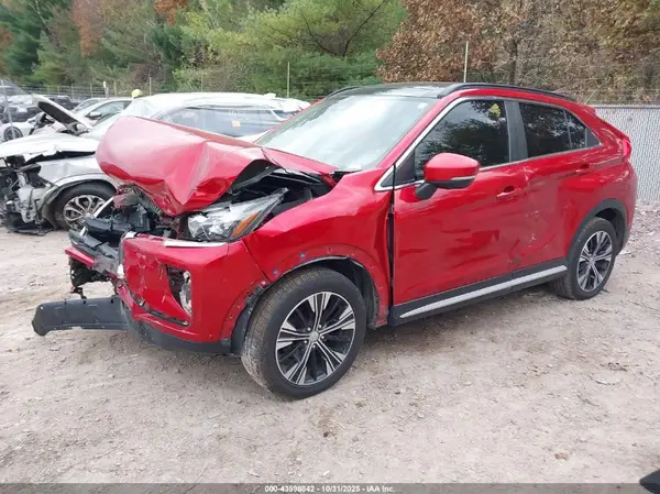 JA4AT5AA7KZ022277 2019 MITSUBISHI ECLIPSE CROSS - Image 2