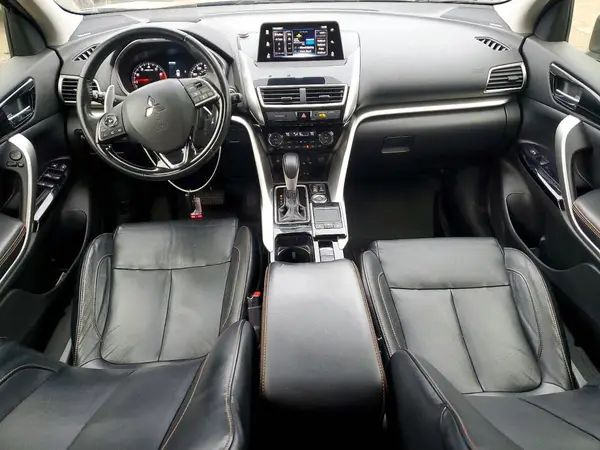 JA4AT5AA7KZ048216 2019 MITSUBISHI ECLIPSE CROSS - Image 8