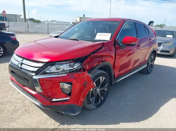JA4AT5AA7LZ016786 2020 MITSUBISHI ECLIPSE CROSS - Image 2