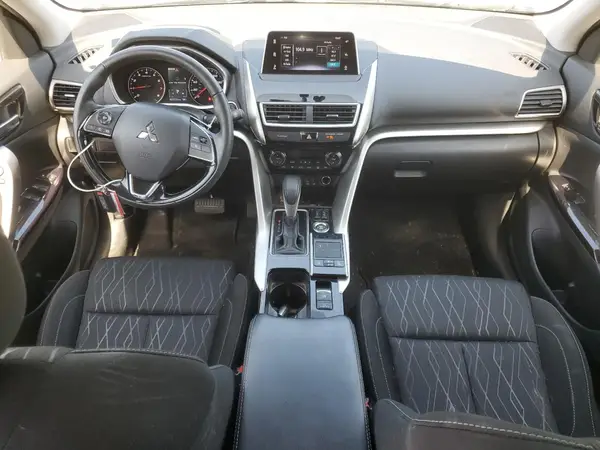 JA4AT5AA8JZ037580 2018 MITSUBISHI ECLIPSE CROSS - Image 8