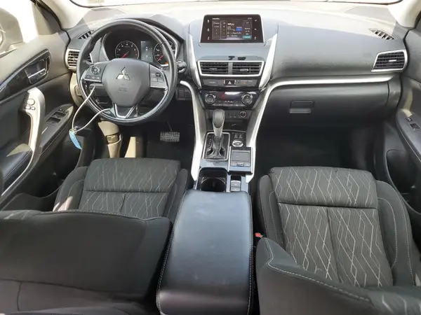 JA4AT5AA8JZ038227 2018 MITSUBISHI ECLIPSE CROSS - Image 8