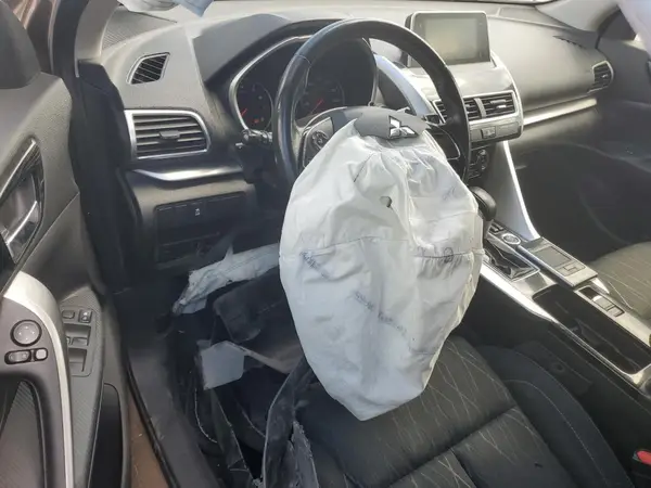 JA4AT5AA8JZ039393 2018 MITSUBISHI ECLIPSE CROSS - Image 8