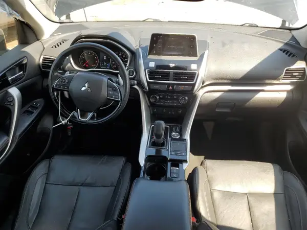 JA4AT5AA8JZ044982 2018 MITSUBISHI ECLIPSE CROSS - Image 8