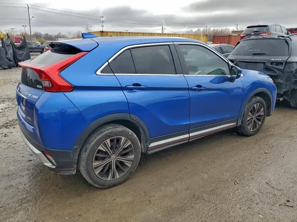 JA4AT5AA8JZ061829 2018 MITSUBISHI ECLIPSE CROSS - Image 2
