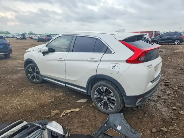 JA4AT5AA8KZ000756 2019 MITSUBISHI ECLIPSE CROSS - Image 2