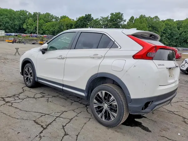 JA4AT5AA8KZ001521 2019 MITSUBISHI ECLIPSE CROSS - Image 2