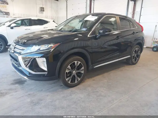 JA4AT5AA8KZ051089 2019 MITSUBISHI ECLIPSE CROSS - Image 2