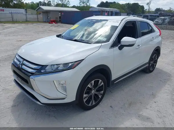 JA4AT5AA8LZ002279 2020 MITSUBISHI ECLIPSE CROSS - Image 2