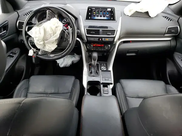 JA4AT5AA8LZ018286 2020 MITSUBISHI ECLIPSE CROSS - Image 8