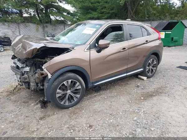 JA4AT5AA9JZ037944 2018 MITSUBISHI ECLIPSE CROSS - Image 2
