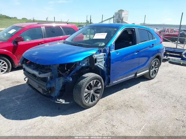 JA4AT5AA9JZ042044 2018 MITSUBISHI ECLIPSE CROSS - Image 2