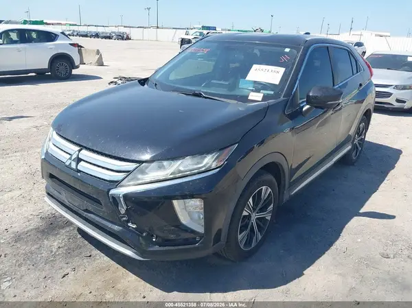 JA4AT5AA9JZ048040 2018 MITSUBISHI ECLIPSE CROSS - Image 2