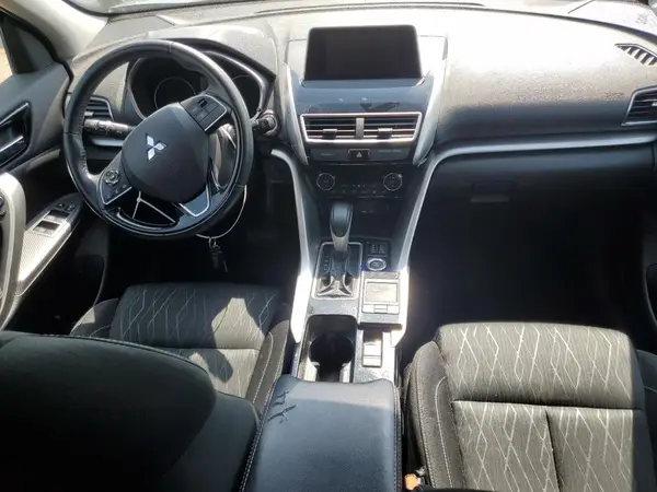 JA4AT5AA9JZ049043 2018 MITSUBISHI ECLIPSE CROSS - Image 8