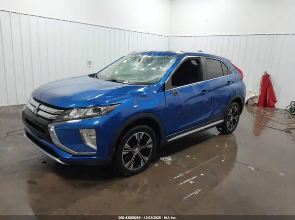 JA4AT5AA9JZ064237 2018 MITSUBISHI ECLIPSE CROSS - Image 2
