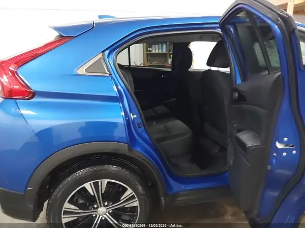 JA4AT5AA9JZ064237 2018 MITSUBISHI ECLIPSE CROSS - Image 8