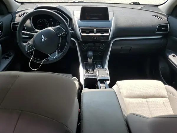 JA4AT5AA9JZ067283 2018 MITSUBISHI ECLIPSE CROSS - Image 8