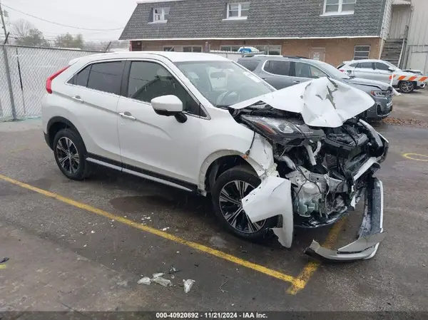 JA4AT5AA9KZ011622 2019 MITSUBISHI ECLIPSE CROSS - Image 1