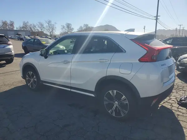 JA4AT5AA9KZ017954 2019 MITSUBISHI ECLIPSE CROSS - Image 2
