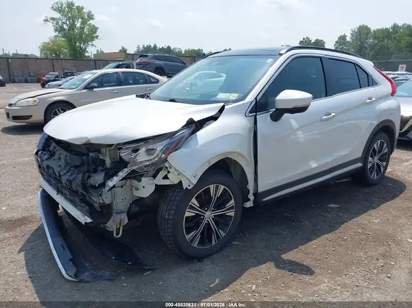 JA4AT5AA9KZ018943 2019 MITSUBISHI ECLIPSE CROSS - Image 2