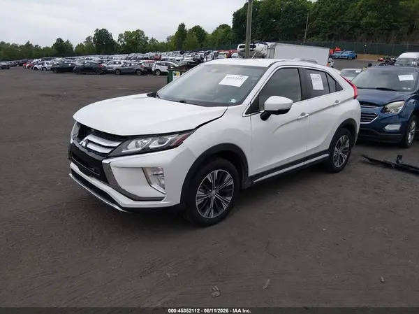 JA4AT5AA9LZ000346 2020 MITSUBISHI ECLIPSE CROSS - Image 2