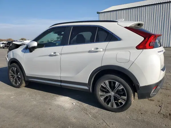 JA4AT5AA9LZ001917 2020 MITSUBISHI ECLIPSE CROSS - Image 2