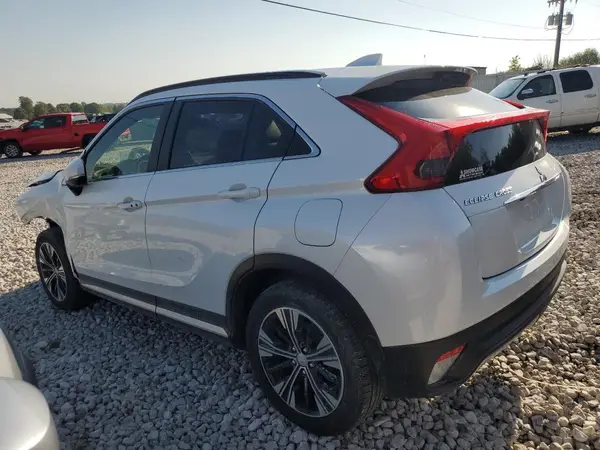 JA4AT5AA9LZ002405 2020 MITSUBISHI ECLIPSE CROSS - Image 2