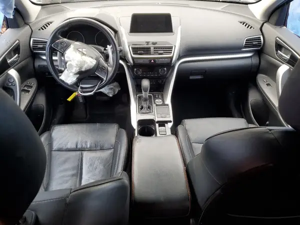 JA4AT5AAXJZ037984 2018 MITSUBISHI ECLIPSE CROSS - Image 8