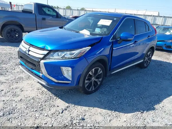 JA4AT5AAXJZ069270 2018 MITSUBISHI ECLIPSE CROSS - Image 2