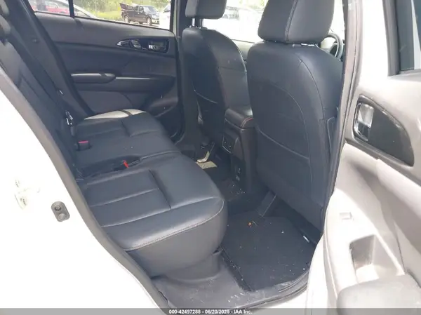 JA4AT5AAXKZ011435 2019 MITSUBISHI ECLIPSE CROSS - Image 8