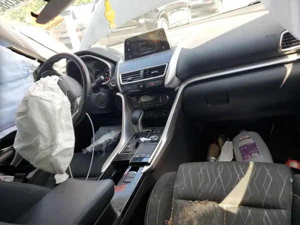 JA4AT5AAXKZ016828 2019 MITSUBISHI ECLIPSE CROSS - Image 8