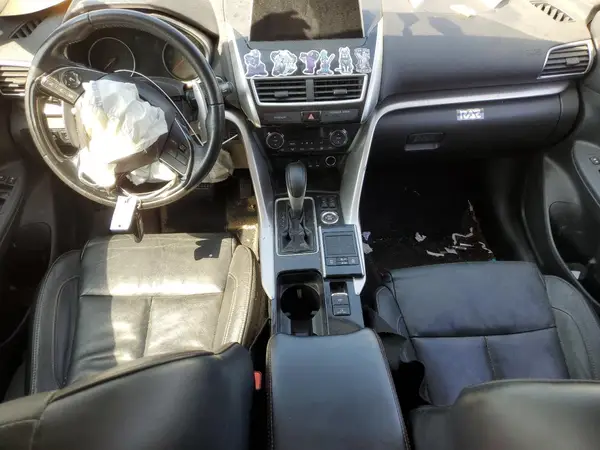 JA4AT5AAXKZ019566 2019 MITSUBISHI ECLIPSE CROSS - Image 8