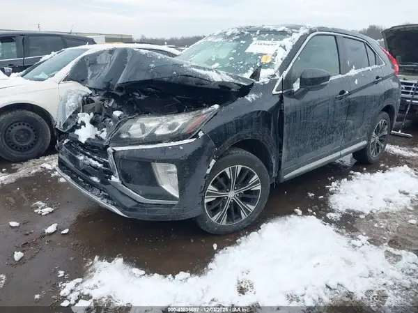 JA4AT5AAXLZ014286 2020 MITSUBISHI ECLIPSE CROSS - Image 2